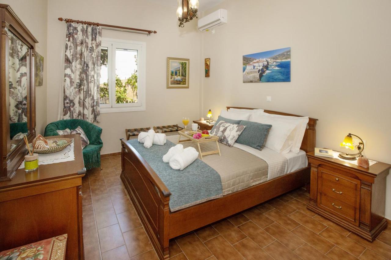 Ruby'S Summer House With Spacious Garden And Free Parking Gavrio Dış mekan fotoğraf